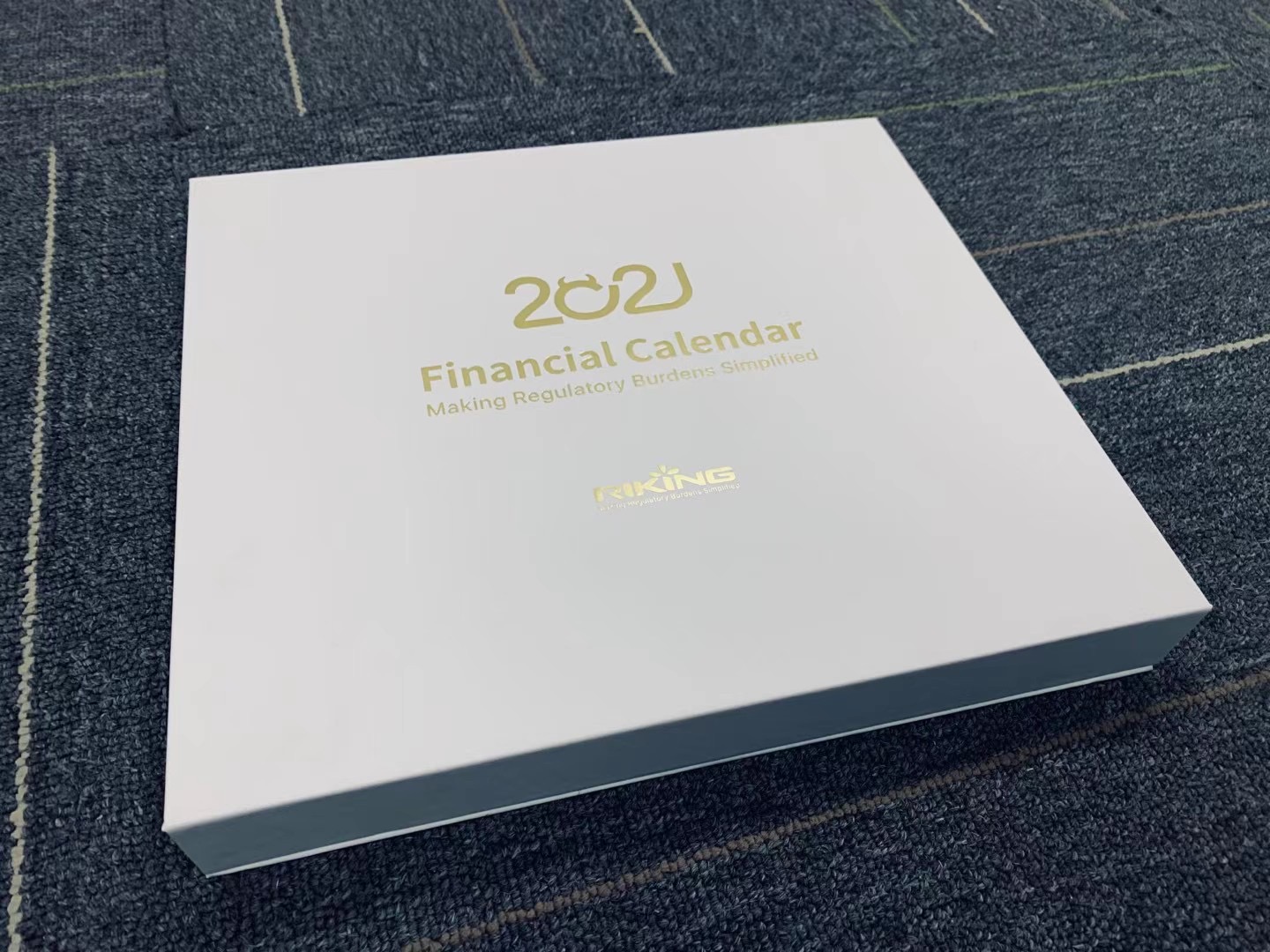 上海印刷公司揭秘：手提袋是如何生產(chǎn)的？